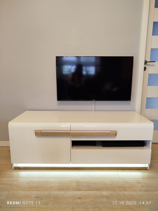 Zestaw mebli biały połysk