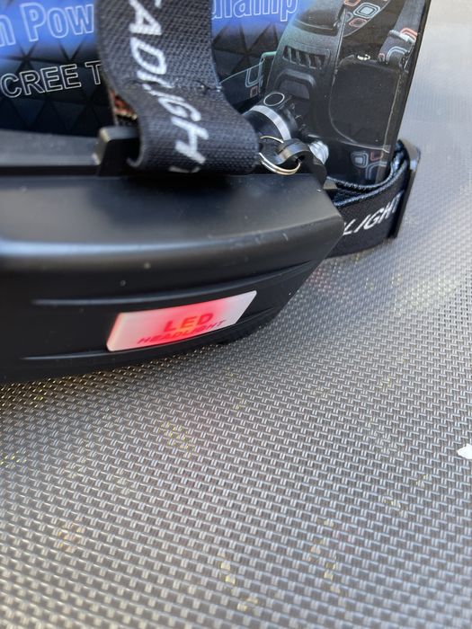 Налобный фонарик