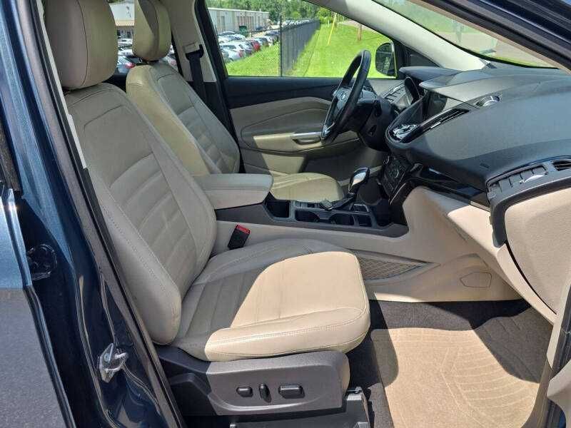 2019 Ford Escape Titanium