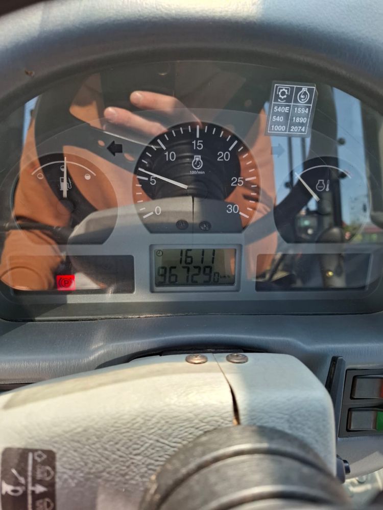 VALTRA 900 , 90KM, pneumatyka, nowe opony, z Niemiec