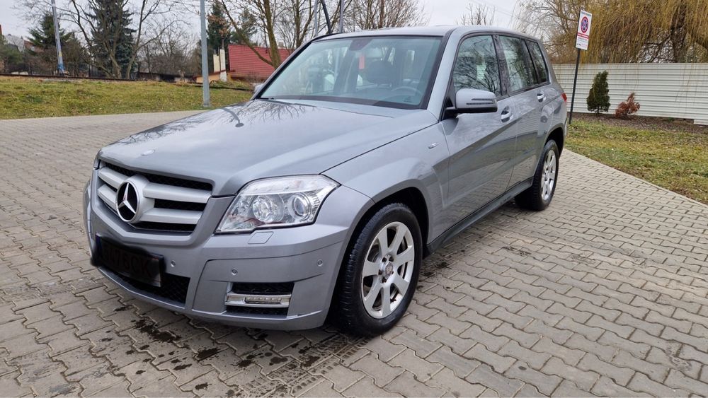 Продам авто Mercedes-Benz GLK 250 в гарному стані .Вкладень не потребу