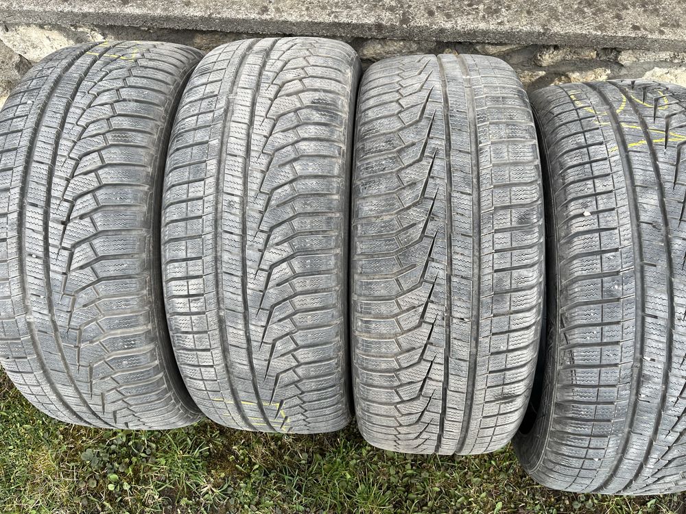 Шини Hankook 215/50R17
