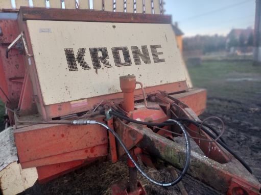 Przyczepa zbierająca Krone