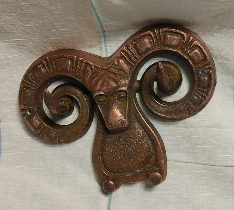 Крючок баран для одежды или полотенец (акция весь декабрь - было 4000)