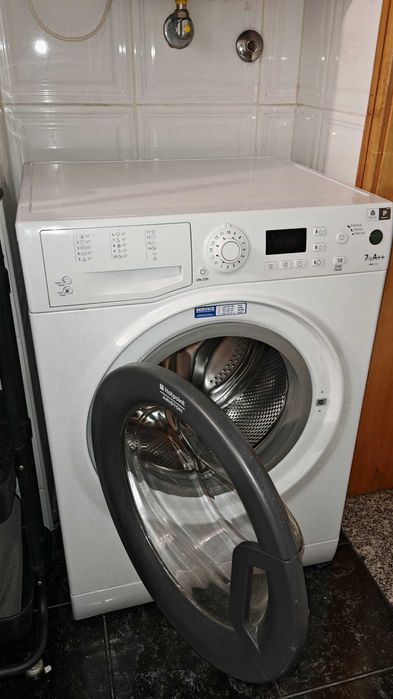 Máquina lavar roupa 7kg - Hotpoint Ariston