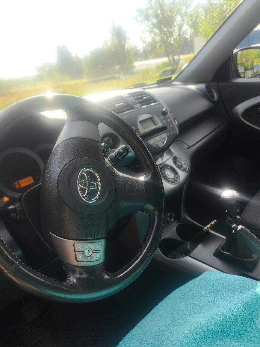 Toyota RAV4 2,2 D-CAT