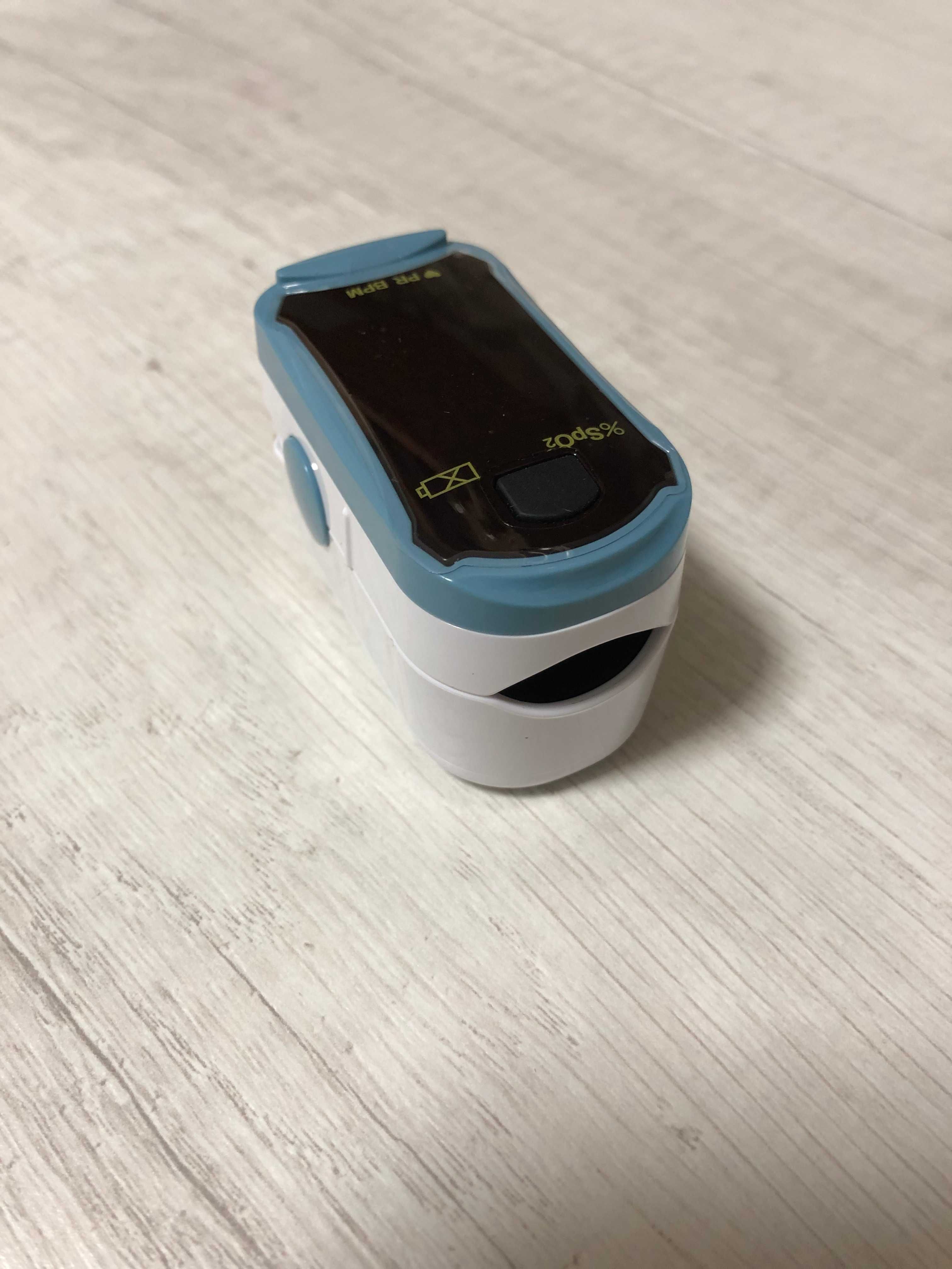 Пульсоксиметр OxyWatch MD300C19