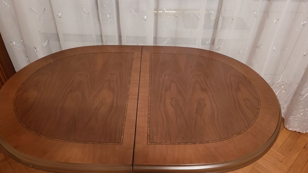 Стіл дерев'яний розкладний