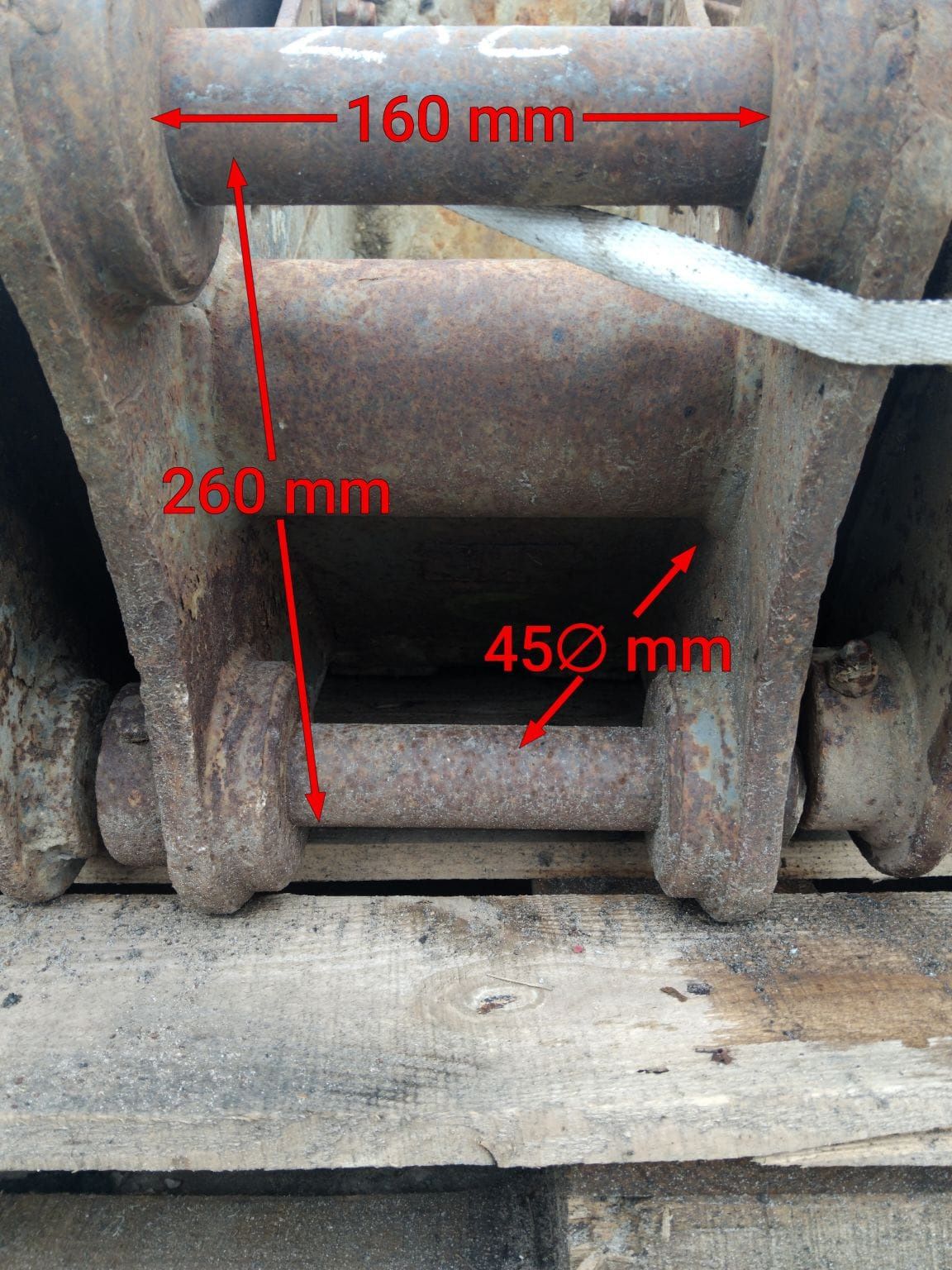 Łyżka 30cm Cat 45mm fi45mm fi 45 mm 30 cm do koparki hitachi yanmar