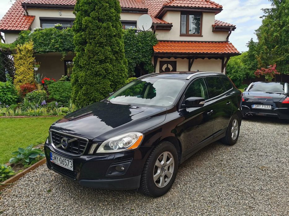 Volvo XC 60 2,4d5 skóra xenon panorama świeżo zarejestrowany super stan
