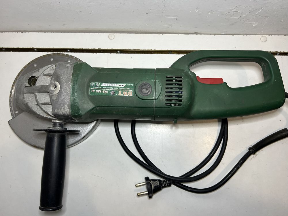 Шлифмашина угловая Worcraft AG18-180