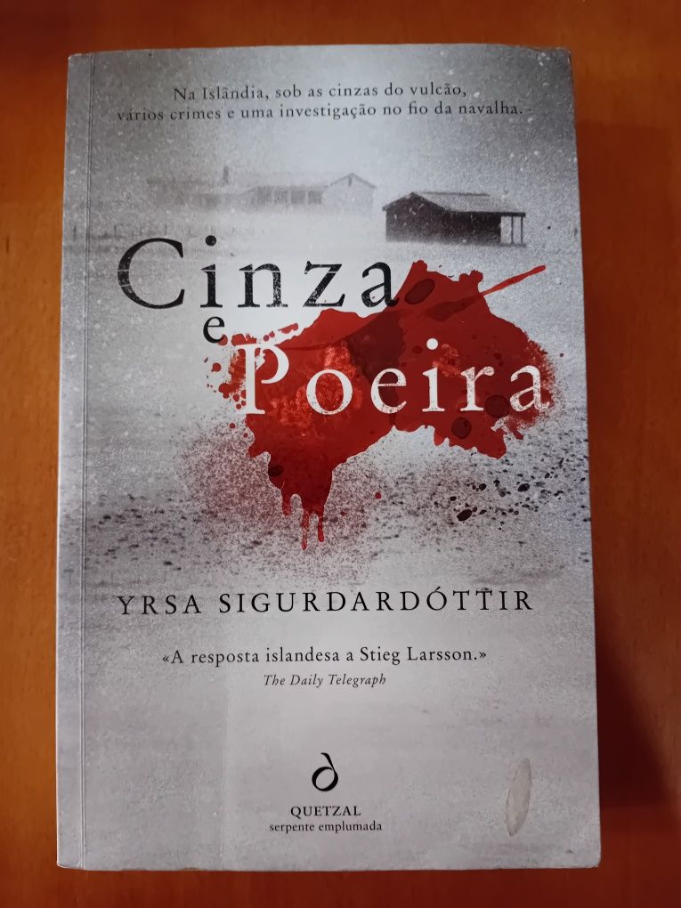 Cinza e Poeira .