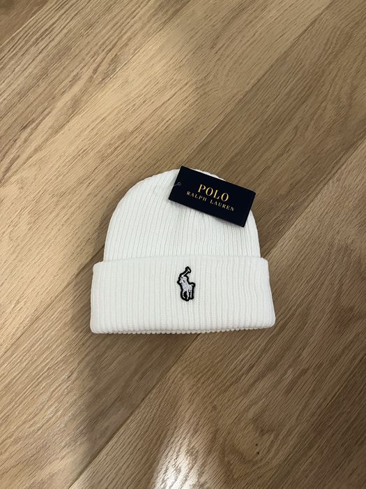 Biała czapka zimowa Ralph Lauren
