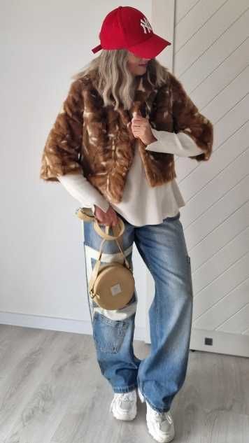 S 36 M 38 Krótka kurtka z Norki lekka i miękka jasny brąz i beż