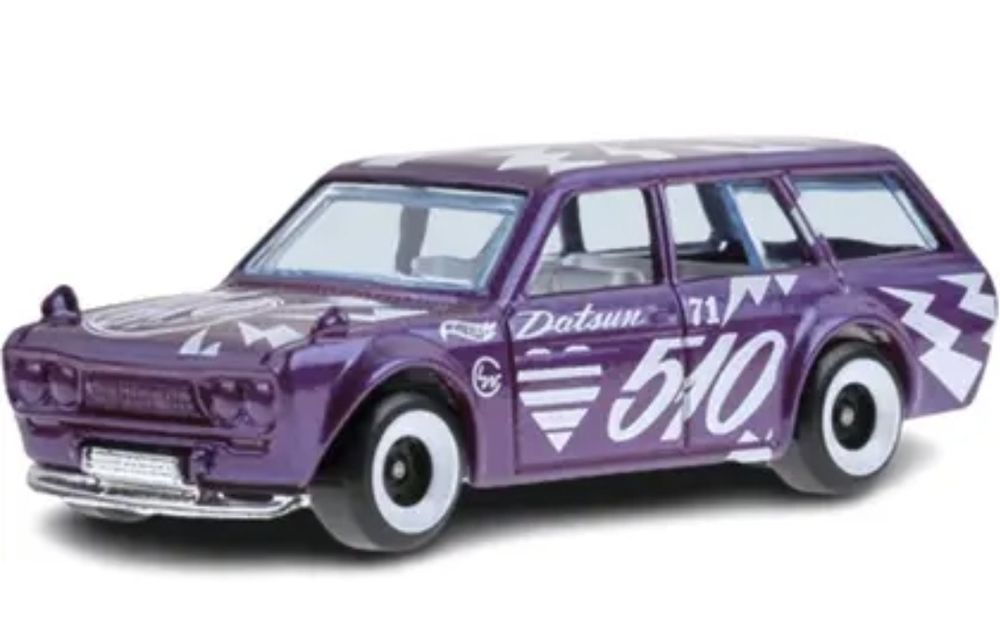 Хотвилс датсун 1:64