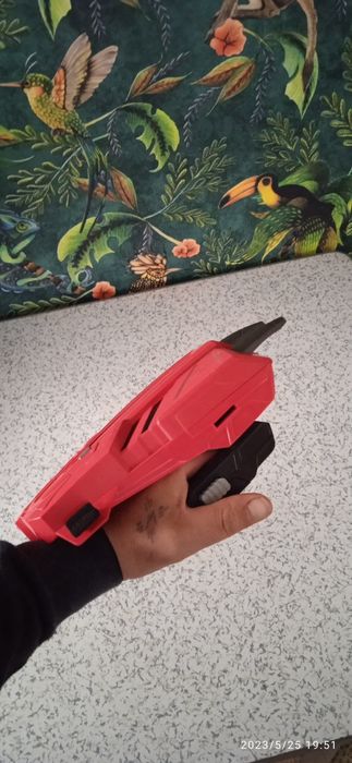 Іграшка рука россомахи