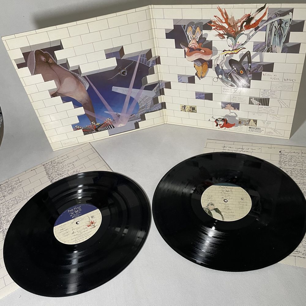 Pink Floyd – The Wall