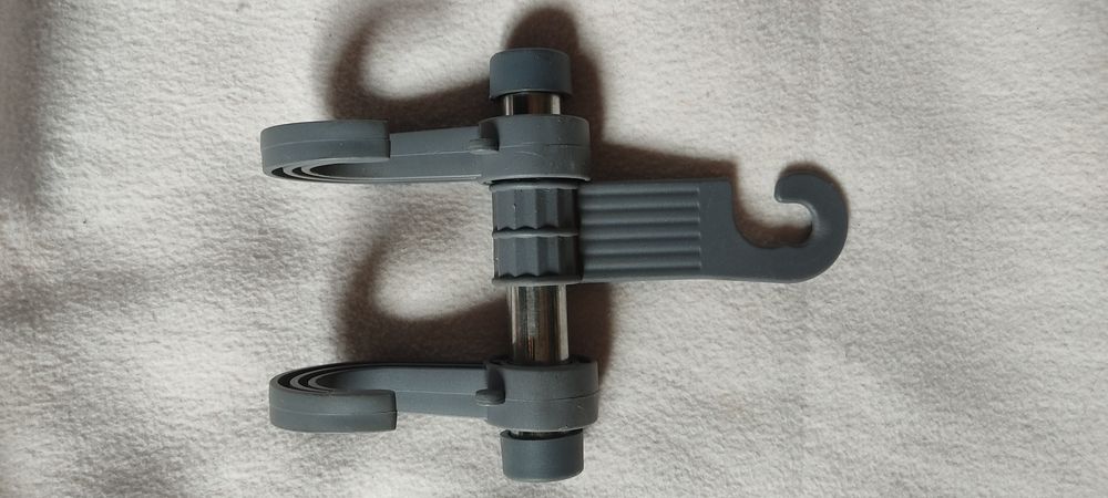 Вешалка для сумок ,пакетов на спинку сиденья водителя,пассажира