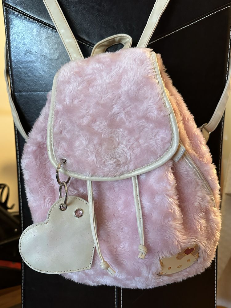 Mochila Hello Kitty como nova