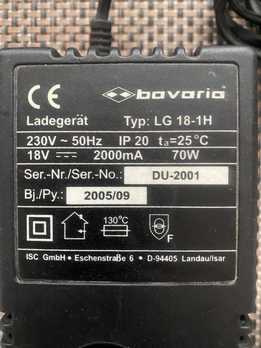 Зарядка для шуруповерта 18V