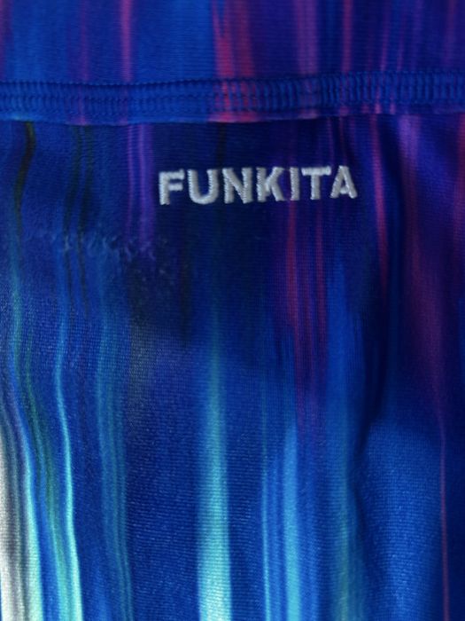Продам роздільний купальник "Funkita" р. Ladis 12