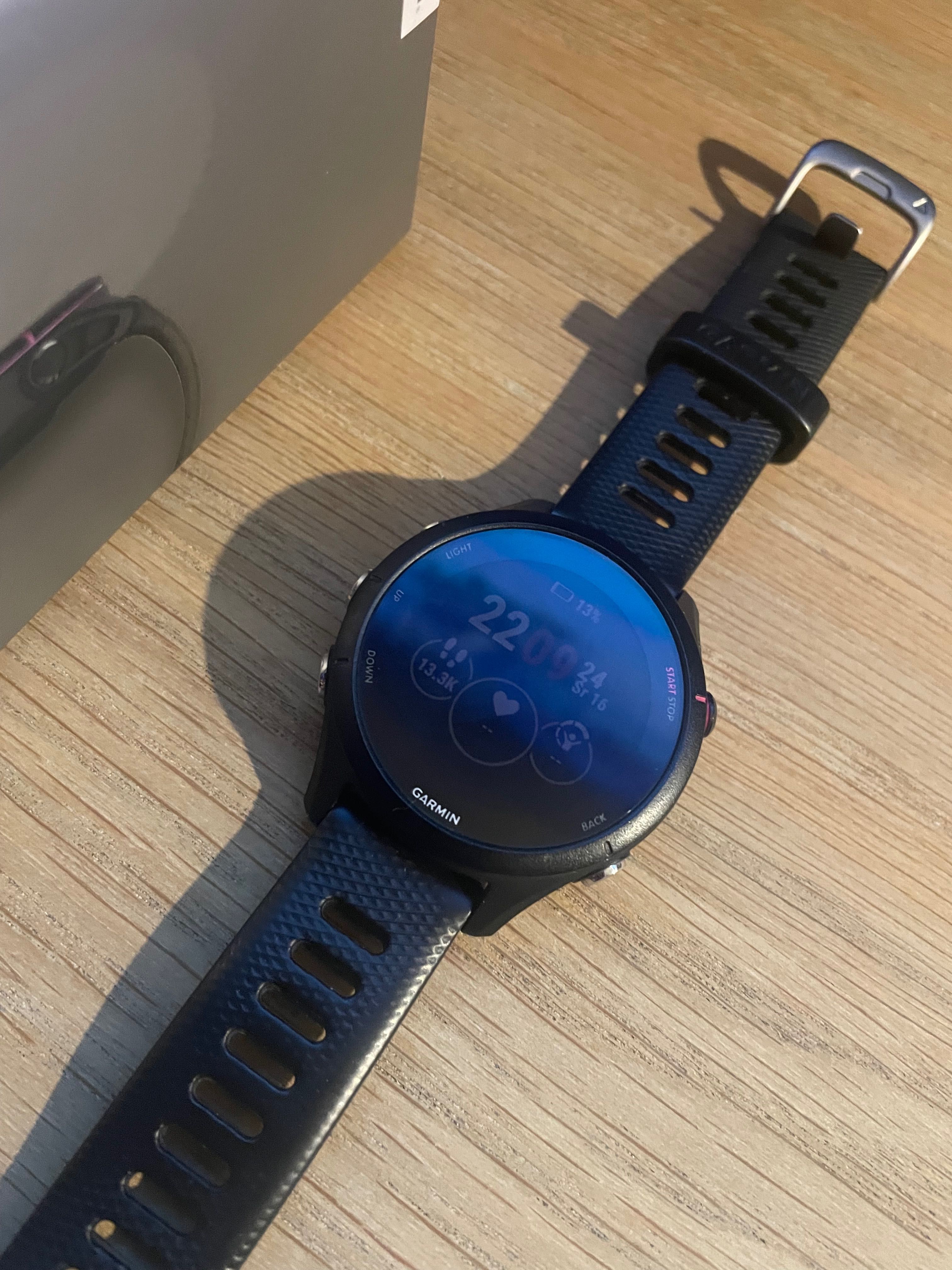 Zegarek Garmin Forerunner 255s music