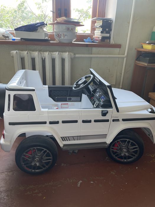 Дитячий електромобіль Mercedes G-Class (без акумулятора)