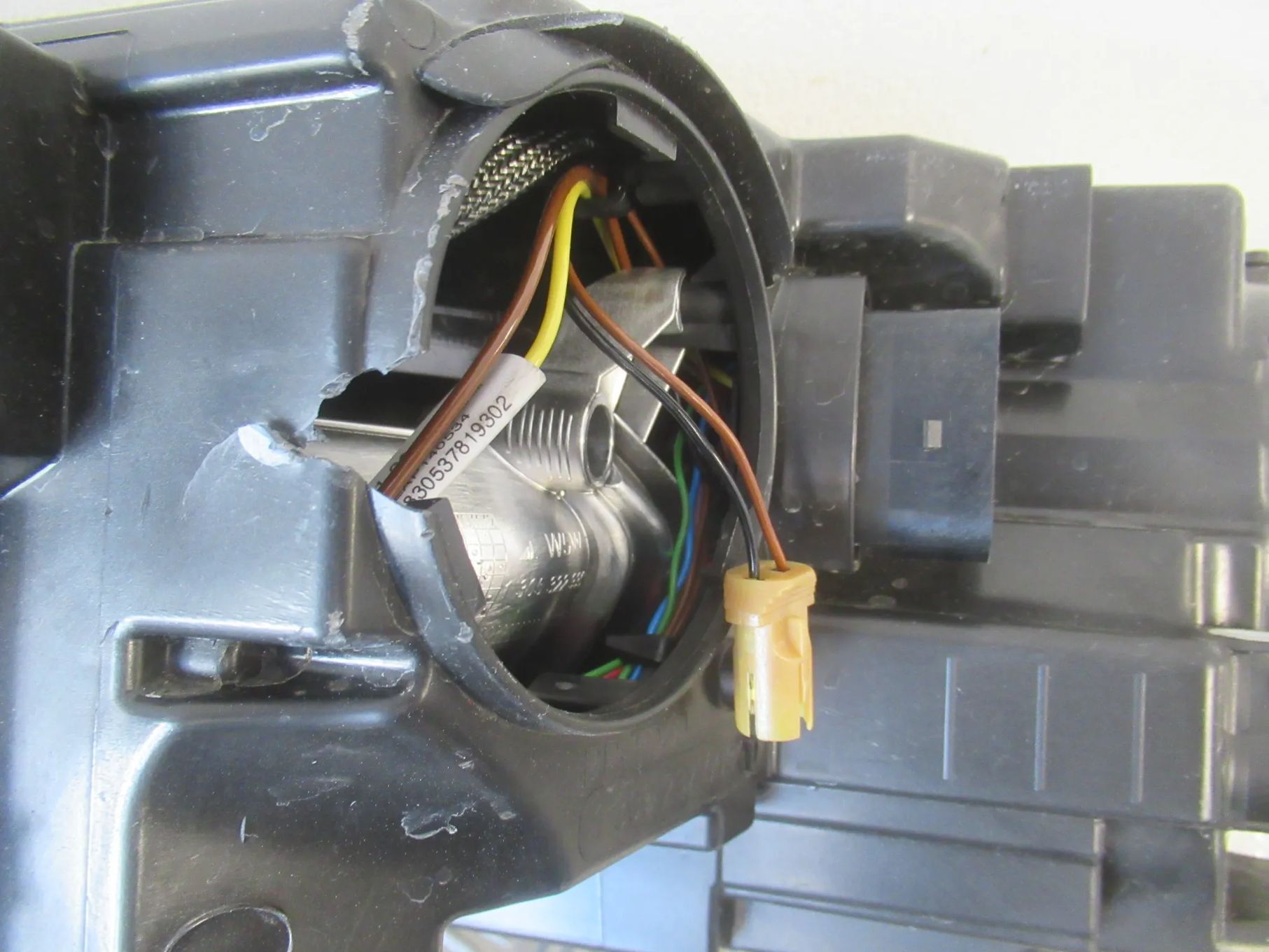 LAMPA PRZEDNIA PRZÓD PRAWA SKODA OCTAVIA III 3 XENON 5E1941018B 2012-2016