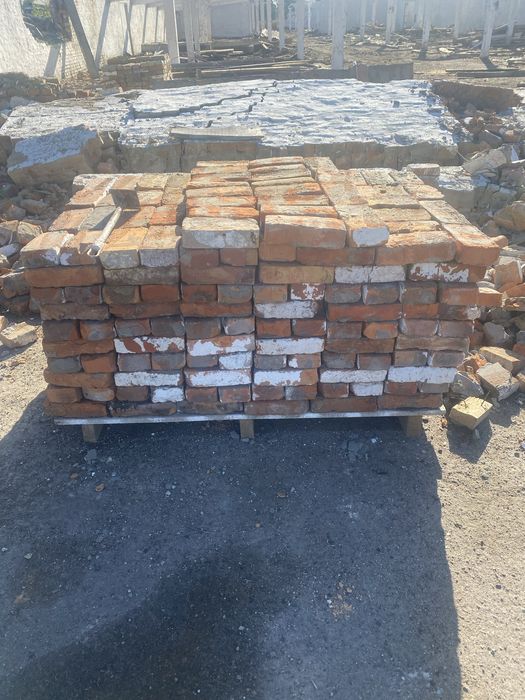 Цегла, кирпич. Залізобетонні вироби б/у