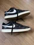 Buty meskie nike skora rozmiar 42,5