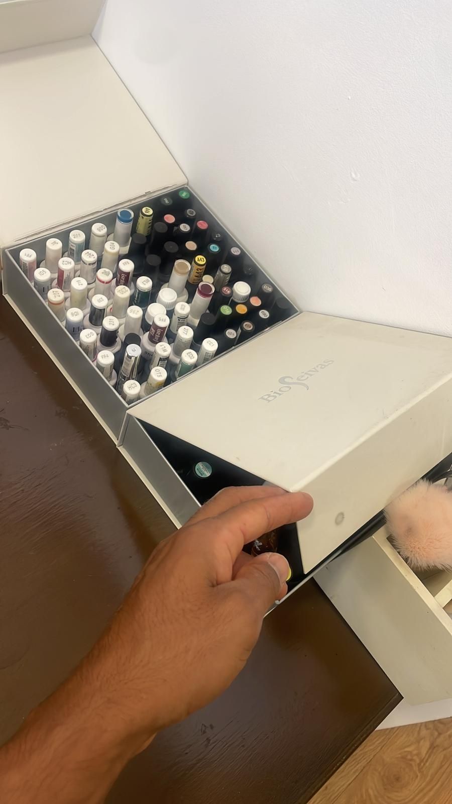 Lote +100 vernizes Andreia & Inocos – Gel e normais – 175€