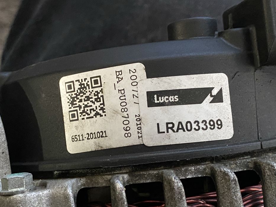 Генератор BMW F10 F11 2.0 Дизель N47D20C 520D Генератори 2.0 Дизель