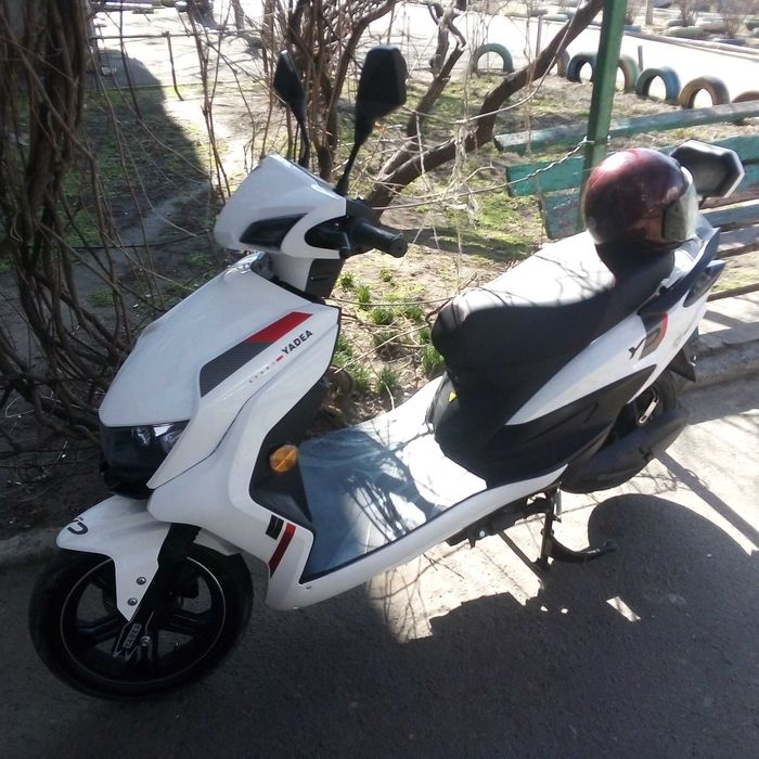 Електроскутер Yadea Leiman 2500