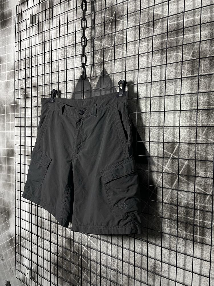 Шорти трекінгові  The North Face Розмір 36 L карго тактичні