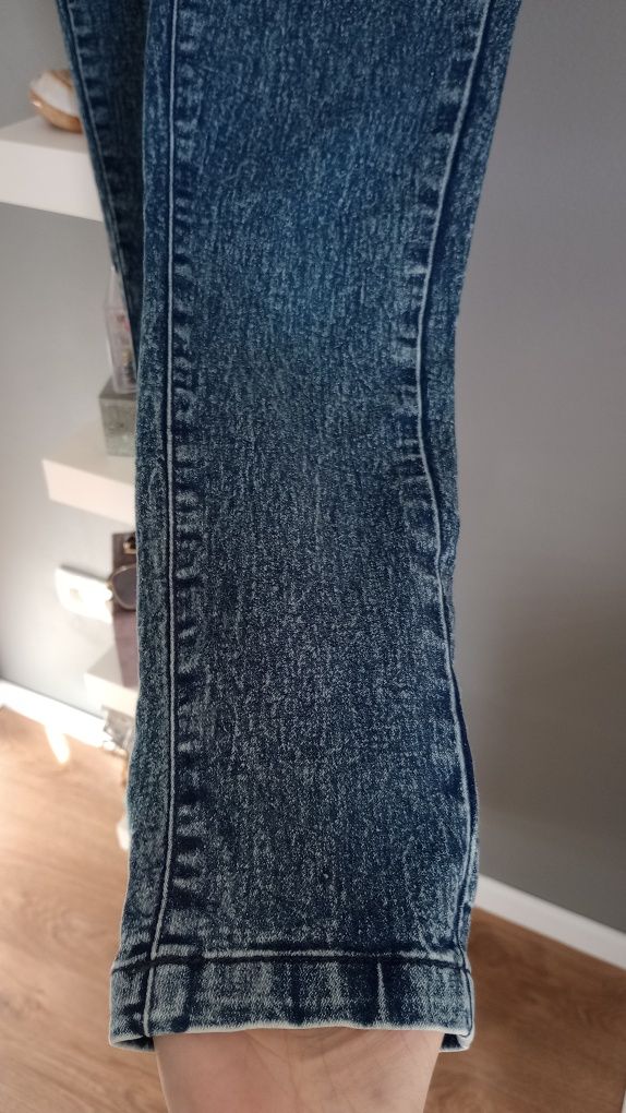 Spodnie skinny r xs
