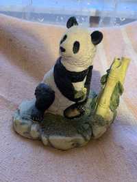 Статуетка панда