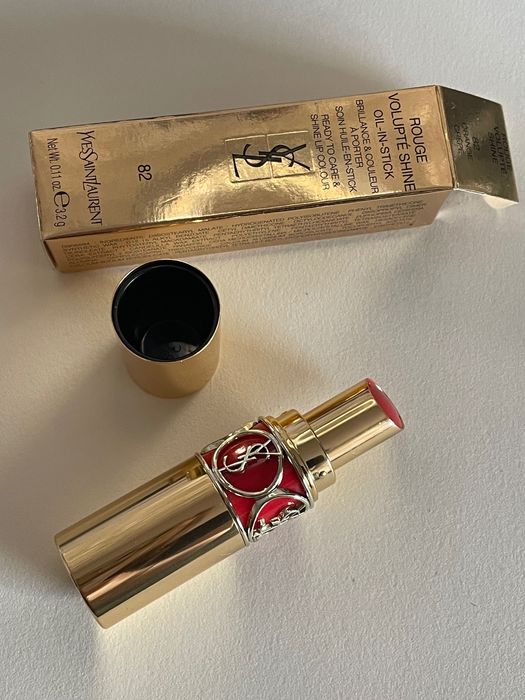 Червона помада YSL Rouge Volupte Shine Lipstick