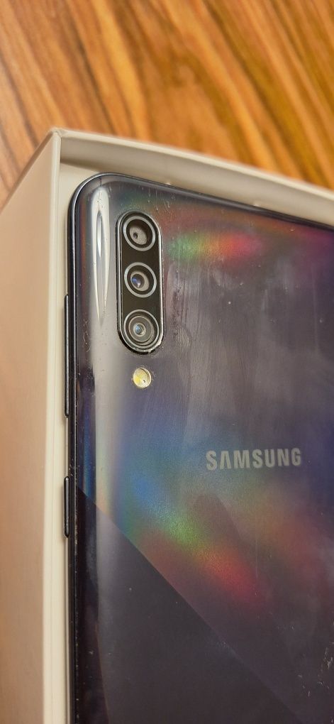 Samsung A30s usado