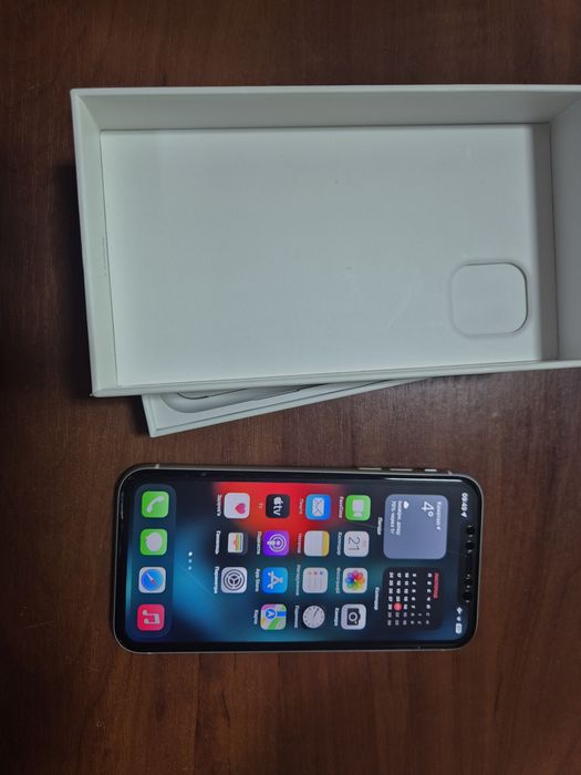 Продам Iphone 11 64gb