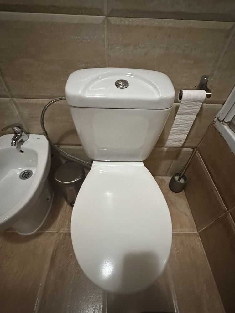 Sanita e bide casa banho