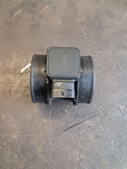 Przepływomierz powietrza Opel Vectra Astra Zafira 1.8 16v rok 2000