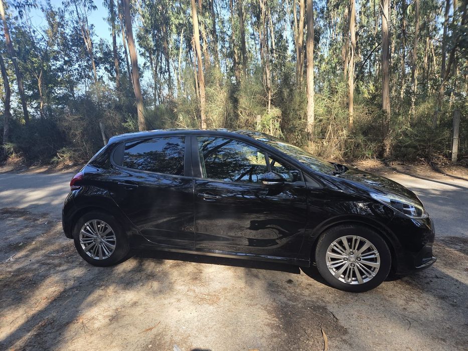 Peugeot 208 Hdi 2019
