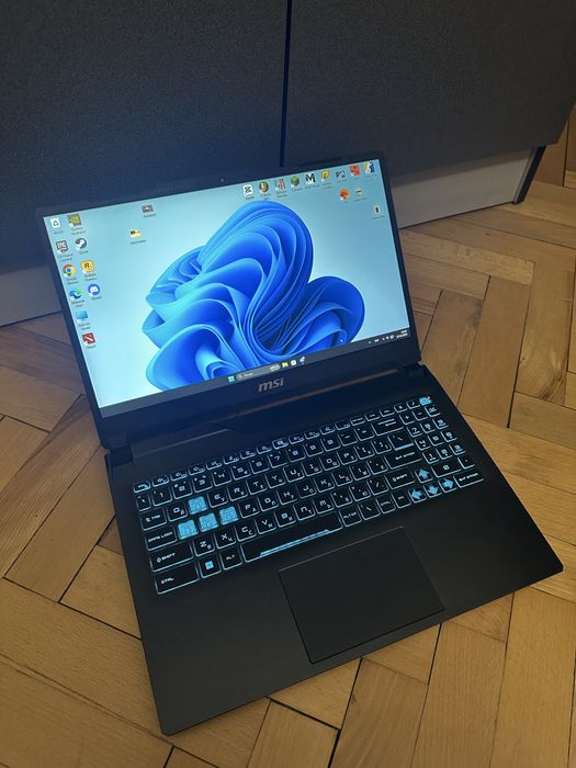 Продам ноутбук Msi Cyborg 15 a12uc