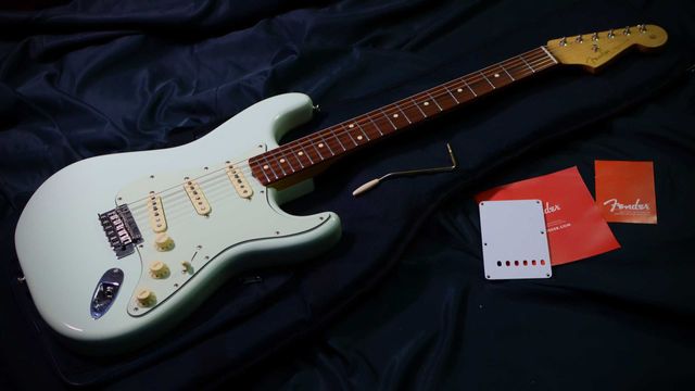 FENDER STRATOCASTER CLASSIC PLAYER 60s Sonic Blue, gitara elektryczna