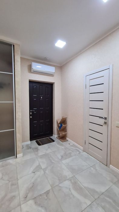 Сдам классную видовую однокомнатную в ЖК 35 Жемчужина,  Литературная