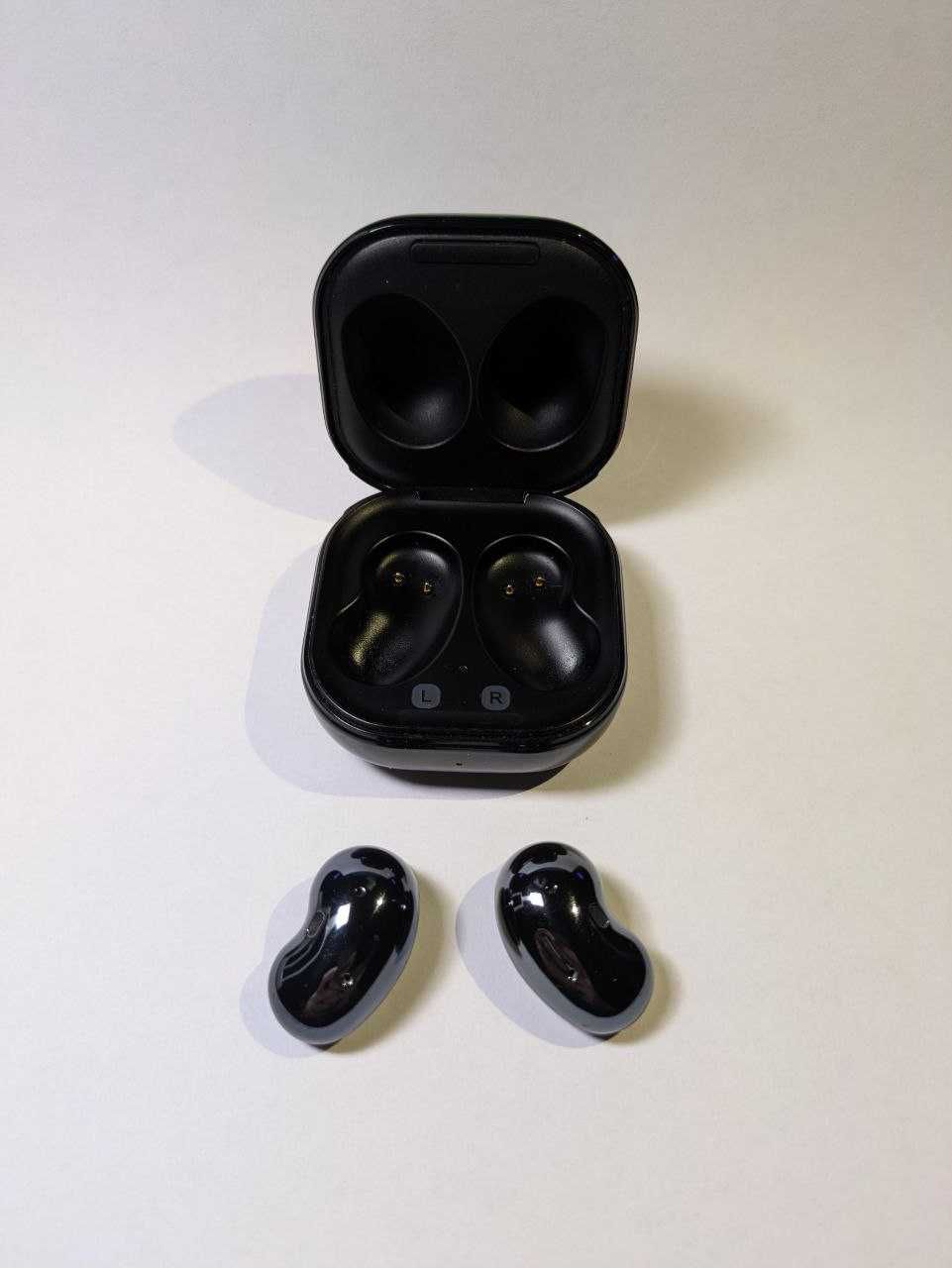 TWS-навушники Samsung Galaxy Buds Live SM-R180NZKA оригінал