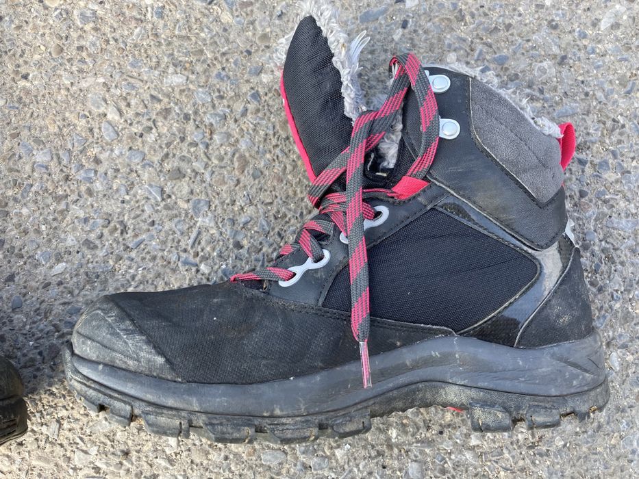 Buty trekking w góry zimowe