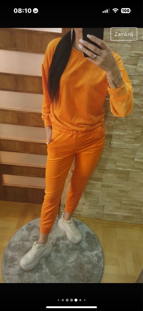 Pomaranczowy welurowy dres