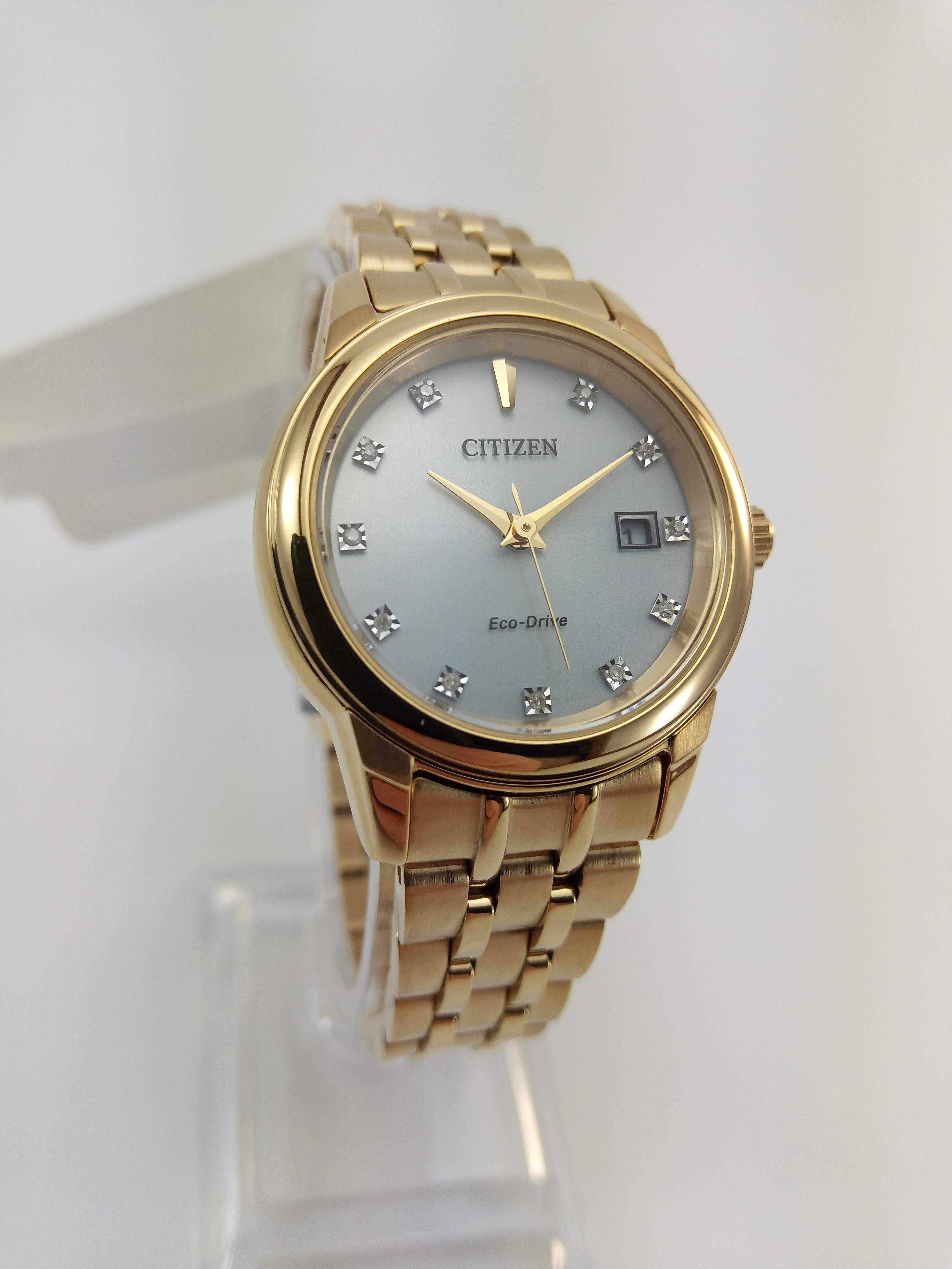 Женские часы с бриллиантами Citizen Diamond Silver Dial EW2392-54A