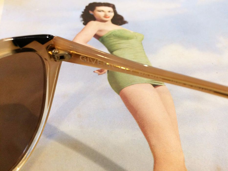 GIVENCHY Paris -  Óculos de sol cateye